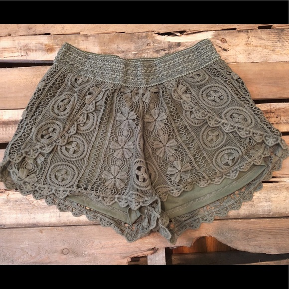 Lace Shorts - Picture 2 of 6